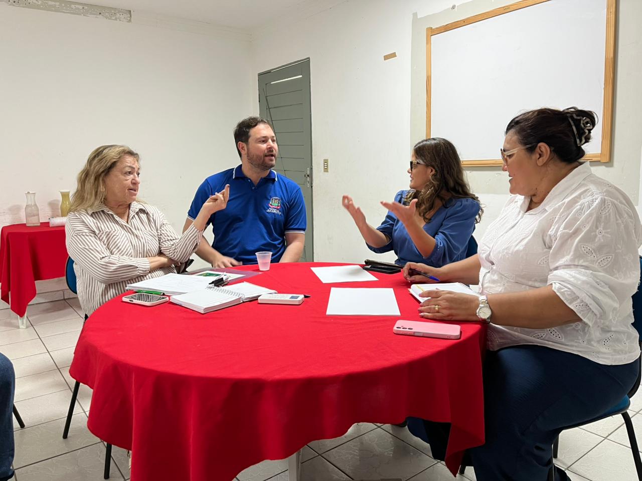 Prefeitura de Jucurutu reúne equipe técnica do Programa Municipal de Coleta Seletiva