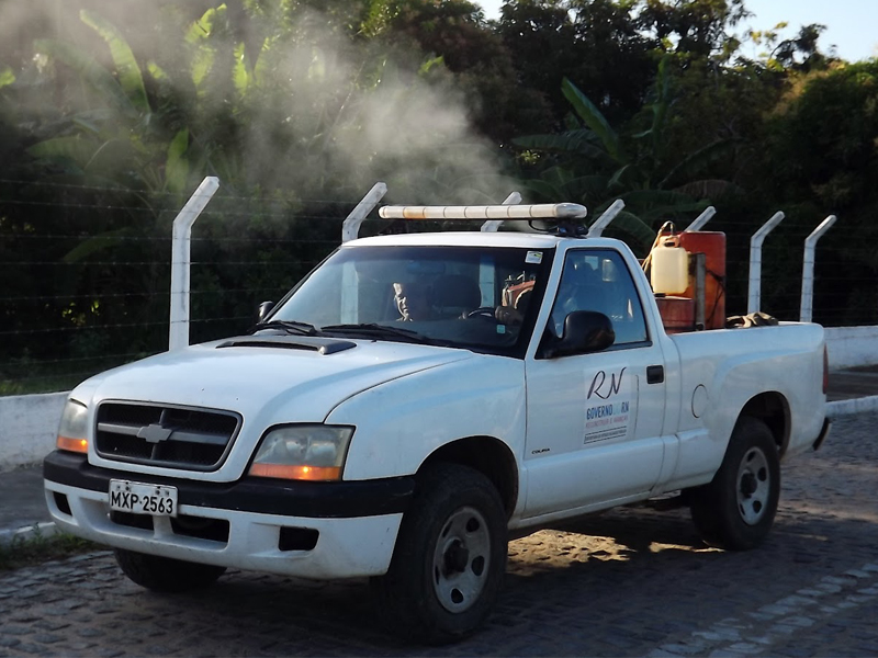 Fumacê chega aos bairros de Jucurutu: Confira o Cronograma de Combate à Dengue no Município