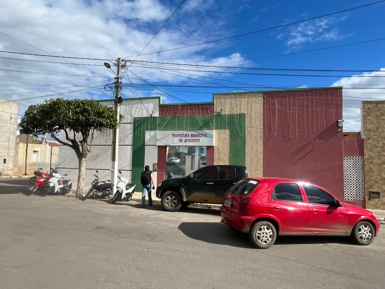 Prefeito Iogo Queiroz confirma concurso público municipal para setembro com cerca de 150 vagas