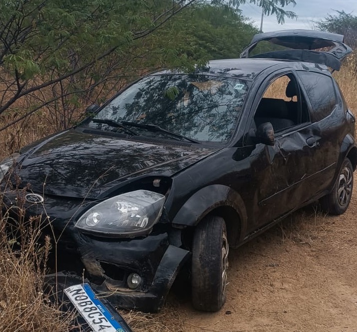 Motorista morre após capotar Ford Ka na RN-118 entre Caicó e Jucurutu