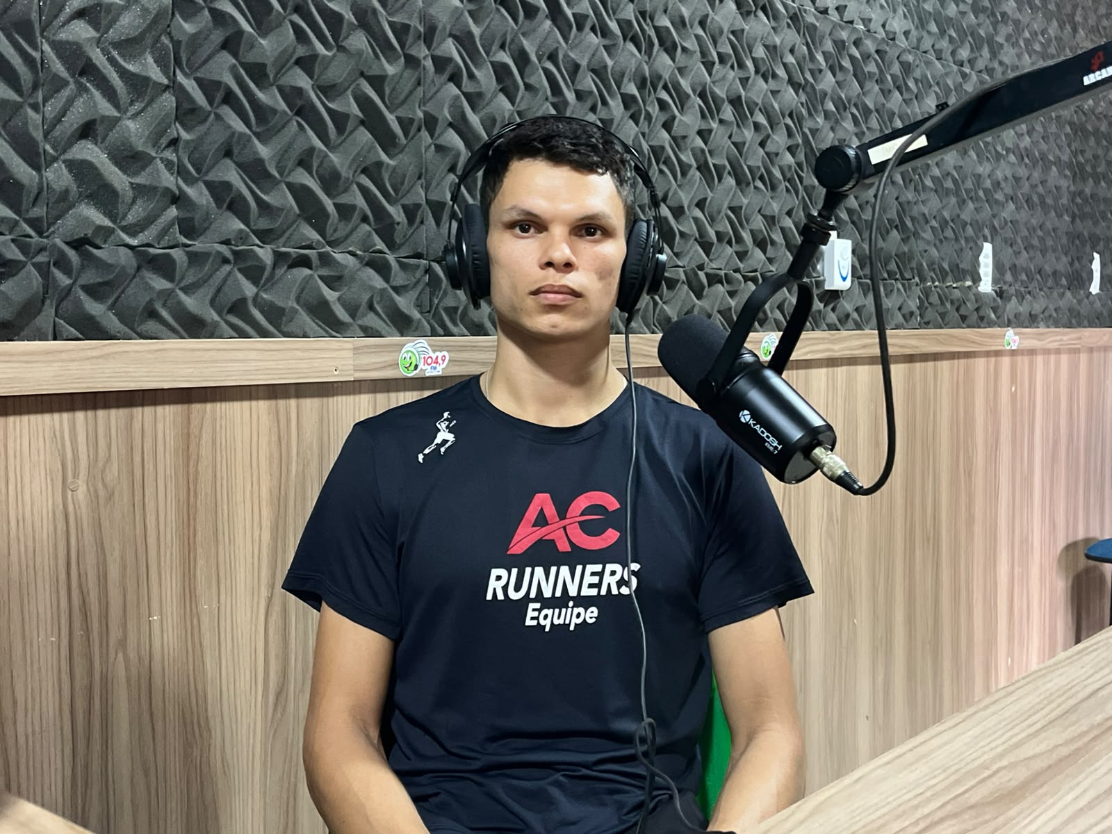 Atleta Ailson destaca emoção da conquista da Corrida de Sant’Ana em entrevista ao Programa Edilson Silva Rádio Show