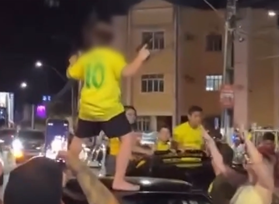 Polícia apura caso de criança de família bolsonarista com suposta arma em comemoração política no RN