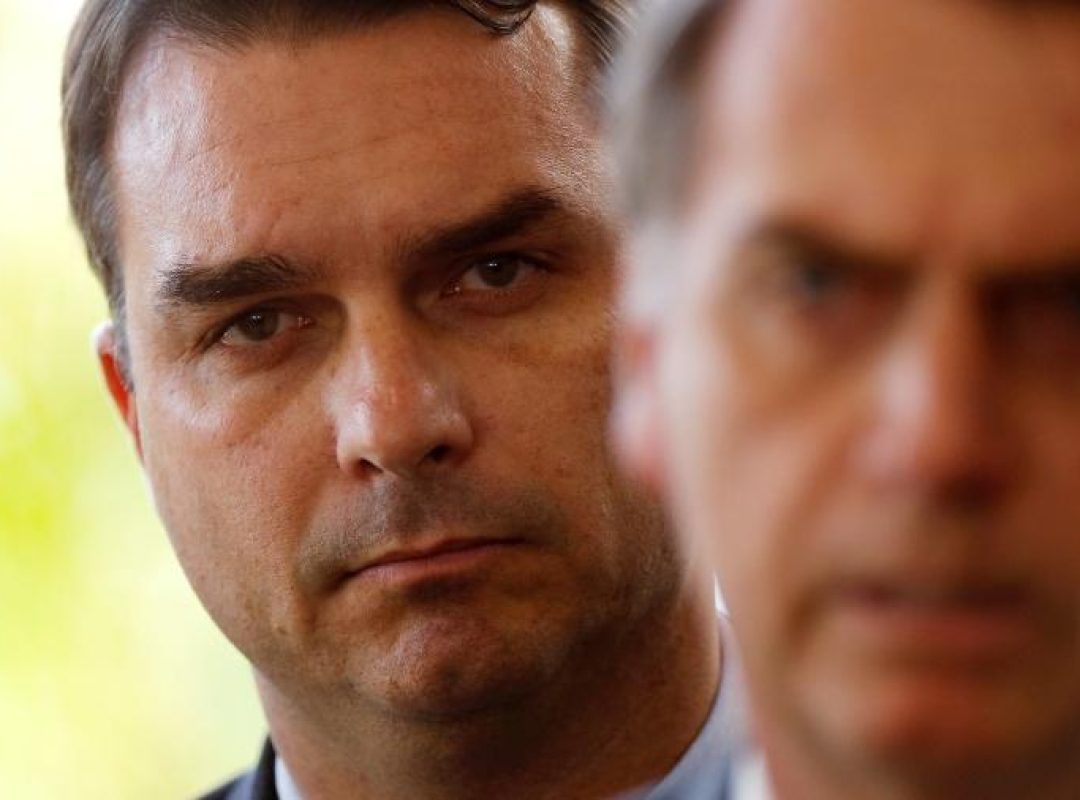 flavio-e-jair-bolsonaro-1548231015452_v2_900x506