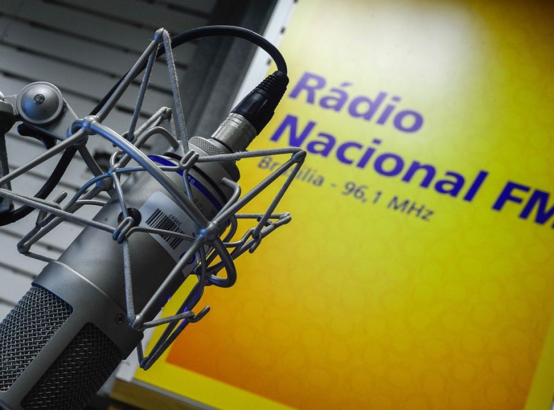 _radio_nacional_fm0911212869 (1)